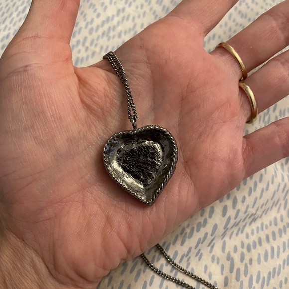 Chanel Heart Necklace w/ Enamel & Pearls - Picture 4 of 4